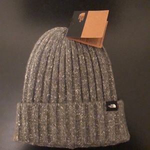 The North Face Chunky Rib Beanie in Grey